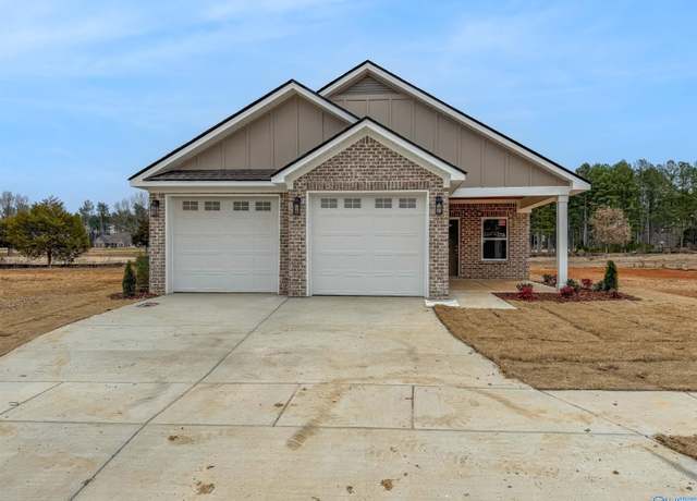 Property at 22276 Bogey Blvd, Athens, AL 35613, 4 beds, 3 baths