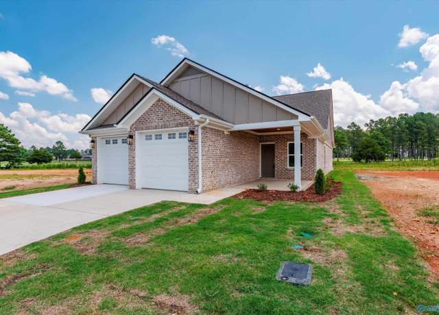 Property at 22276 Bogey Blvd, Athens, AL 35613, 4 beds, 3 baths