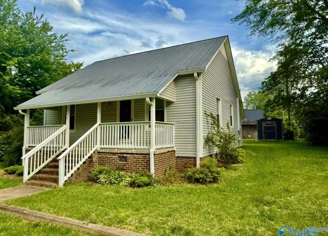 Property at 303 Southern Ave, Piedmont, AL 36272, 2 beds, 1 bath