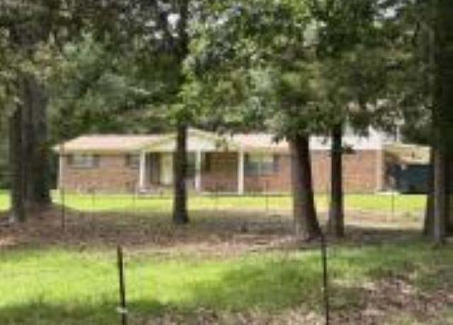 Property at 3185 George Russell Rd, Decatur, AL 35603, 3 beds, 2 baths