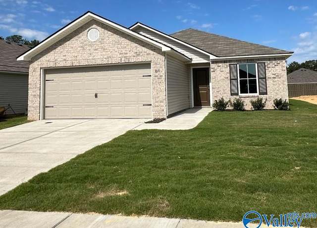 Property at 1611 Simmons St SE, Cullman, AL 35055, 3 beds, 2 baths