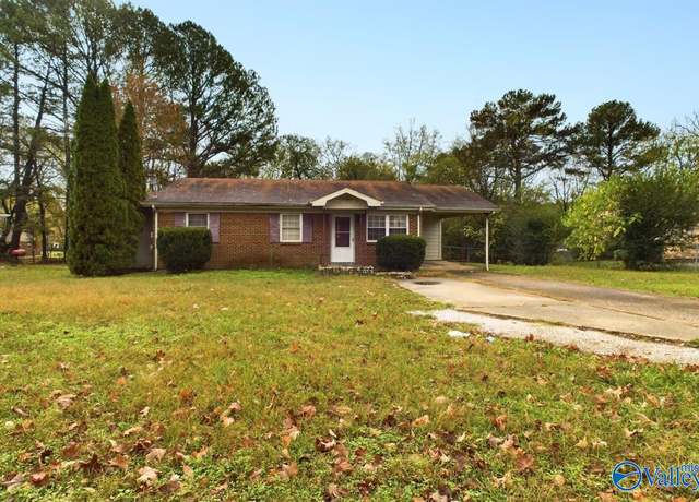 Property at 4227 Keith Dr NW, Huntsville, AL 35810, 3 beds, 2 baths