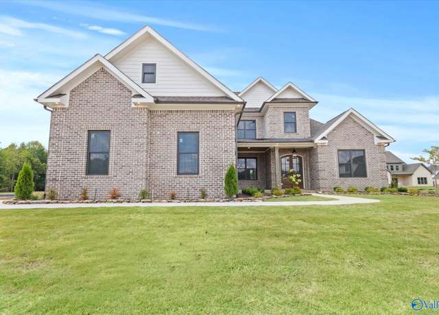 Property at 23362 Sawgrass Dr, Athens, AL 35613, 4 beds, 2.5 baths