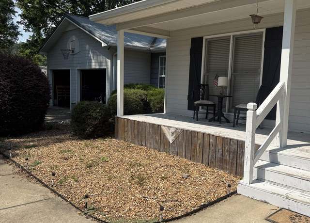 Property at 250 County Road 112, Centre, AL 35960, 3 beds, 2 baths