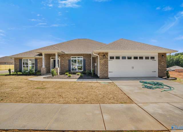 Property at 14105 Creekwater Ct, Harvest, AL 35749, 4 beds, 3 baths
