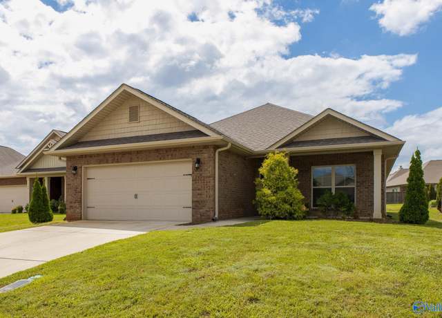 Property at 306 Addison Ct, New Market, AL 35761, 4 beds, 2.5 baths