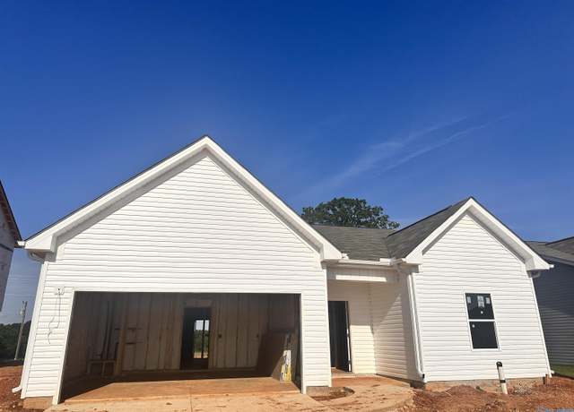 Property at 18634 Oxbow Ln, Athens, AL 35613, 3 beds, 2 baths