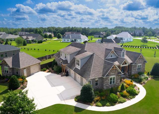 Property at 16060 Southern Way, Athens, AL 35613, 5 beds, 3.5 baths