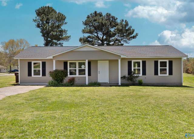 Property at 14450 Quinn Rd, Athens, AL 35611, 4 beds, 2 baths