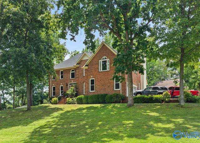Property at 120 Sanoma Dr, Madison, AL 35758, 4 beds, 2.5 baths