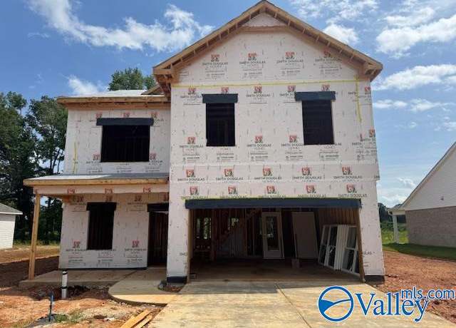 Property at 20593 Brook Valley Dr, Athens, AL 35611, 4 beds, 2.5 baths
