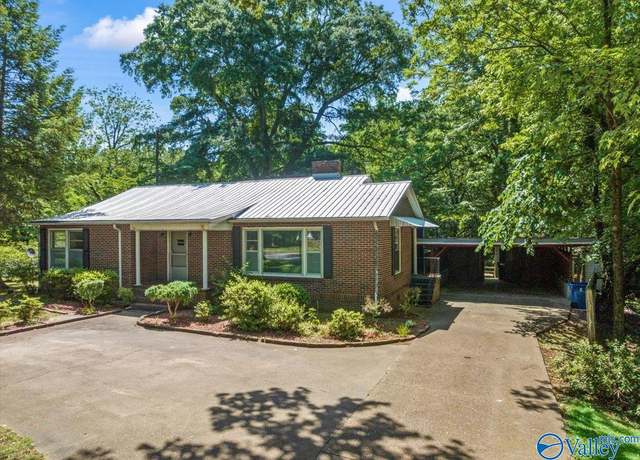 Property at 242 Guntersville Rd, Arab, AL 35016, 2 beds, 2 baths