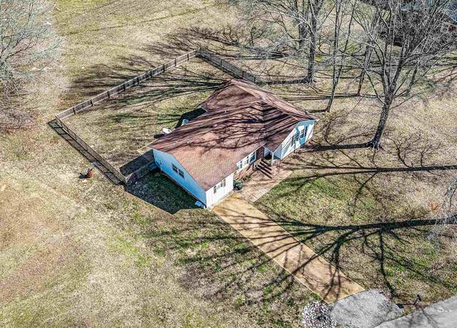 Property at 304 Bethany Dr, Scottsboro, AL 35769, 3 beds, 3 baths