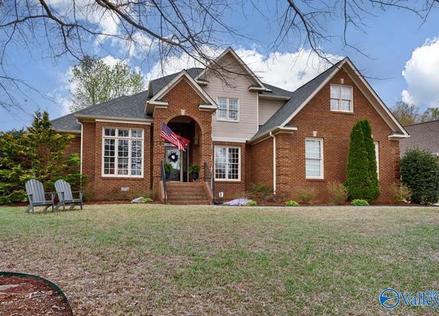 Property at 2616 Bransford Trl SE, Owens Cross Roads, AL 35763, 4 beds, 2.5 baths