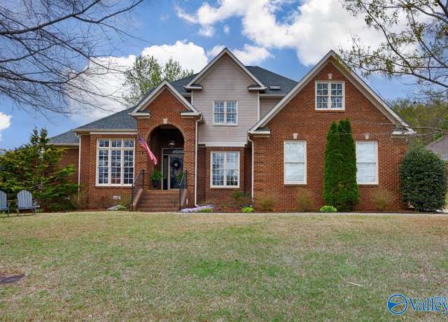 Property at 2616 Bransford Trl SE, Owens Cross Roads, AL 35763, 4 beds, 2.5 baths