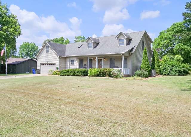 Property at 16231 West Glenn Valley Dr, Athens, AL 35611, 4 beds, 2 baths