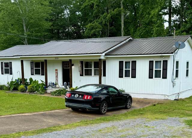 Property at 209 Hinds Cir, Arab, AL 35016, 3 beds, 2 baths