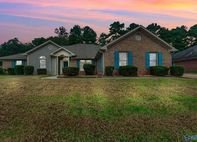 Property at 107 Wandering Ln, Harvest, AL 35749, 4 beds, 2.5 baths