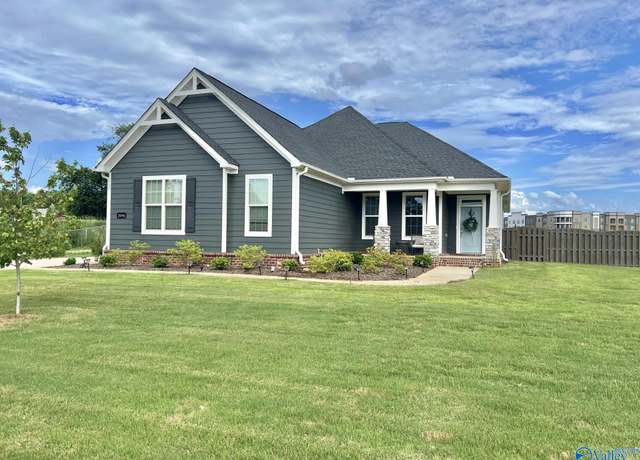Property at 2041 Wayland Walk SW, Huntsville, AL 35802, 5 beds, 3 baths