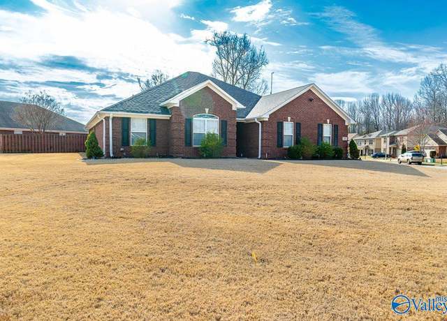 Property at 145 Autumn Branch Dr, Madison, AL 35757, 3 beds, 2 baths