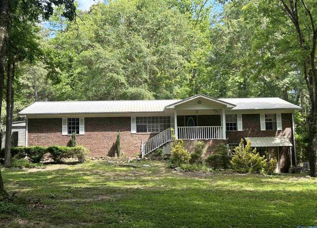 Property at 40 Champion Rd, Gadsden, AL 35904, 4 beds, 2 baths