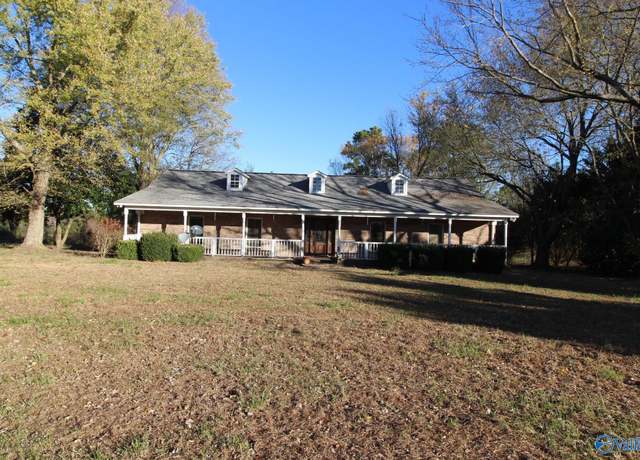 Property at 278 County Road 17, Crossville, AL 35962, 4 beds, 2.5 baths