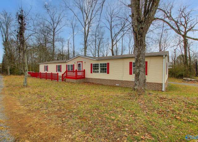 Property at 3661 Alabama Highway 157, Danville, AL 35619, 4 beds, 3 baths