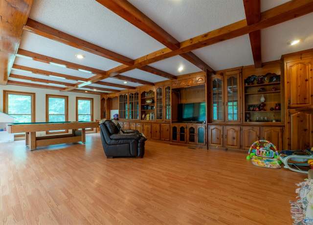 Property at 2801 County Road 107, Skyline, AL 35768, 3 beds, 2 baths