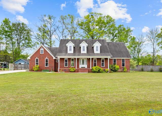 Property at 307 County Road 599, Moulton, AL 35650, 3 beds, 2.5 baths