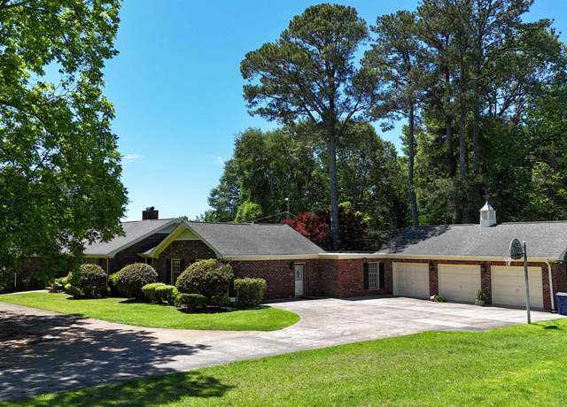 Property at 2625 Solitude Rd, Albertville, AL 35950, 3 beds, 2.5 baths