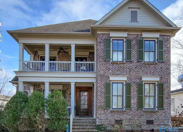 Property at 162 Ledge View Dr, Huntsville, AL 35802, 4 beds, 4.5 baths