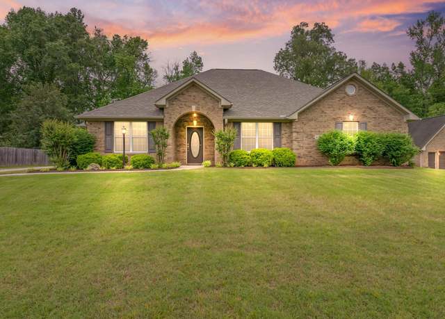 Property at 16562 Mulberry Ln, Athens, AL 35613, 4 beds, 2 baths