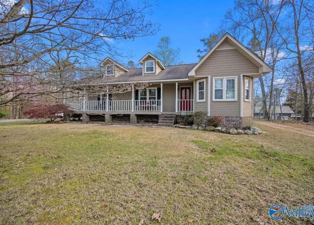 Property at 1203 Walker Dr, Glencoe, AL 35905, 3 beds, 2 baths