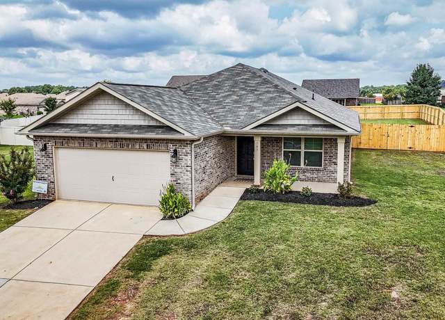 Property at 165 Meadow Ridge Dr, Hazel Green, AL 35750, 4 beds, 2.5 baths