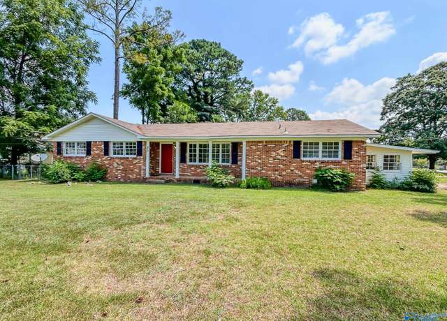 Property at 4013 Patty Ann Dr, Huntsville, AL 35805, 3 beds, 2 baths