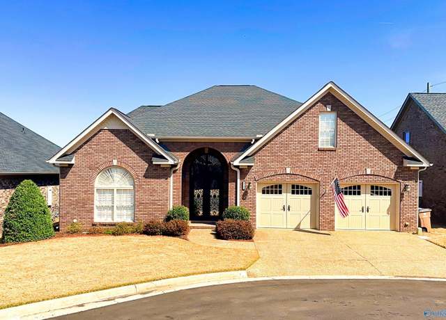 Property at 3712 Sabine Ct, Decatur, AL 35603, 4 beds, 3.5 baths