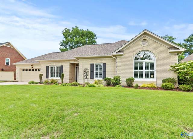 Property at 2613 Elderdale Dr, Owens Cross Roads, AL 35763, 4 beds, 2 baths
