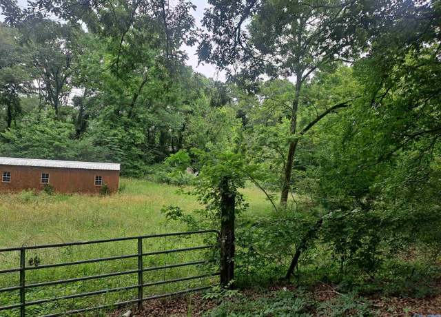 Property at 1150 W 33rd St, Anniston, AL 36201