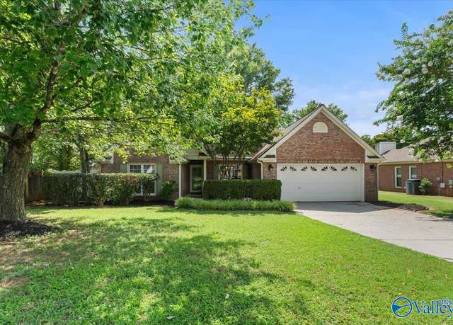 Property at 113 Tumbleweed Dr, Madison, AL 35758, 4 beds, 2 baths