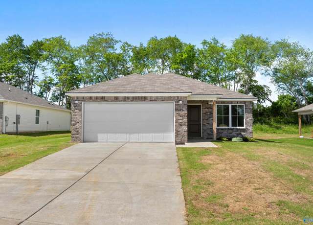 Property at 129 Olde Hearth Rd, New Market, AL 35761, 3 beds, 2 baths