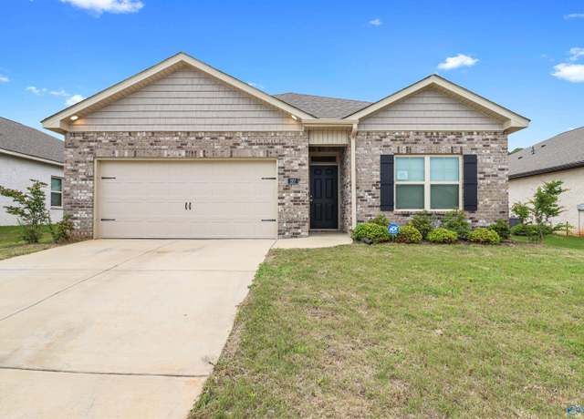 Property at 207 Antler Ridge Dr, Huntsville, AL 35811, 3 beds, 2 baths