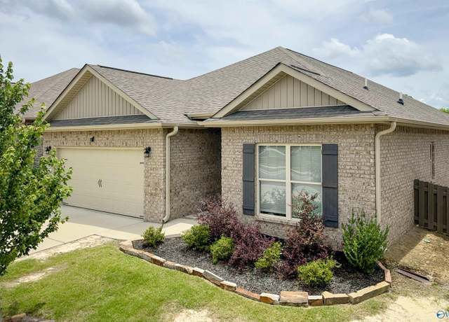 Property at 604 Magnolia Place Ln, Hartselle, AL 35640, 4 beds, 3 baths