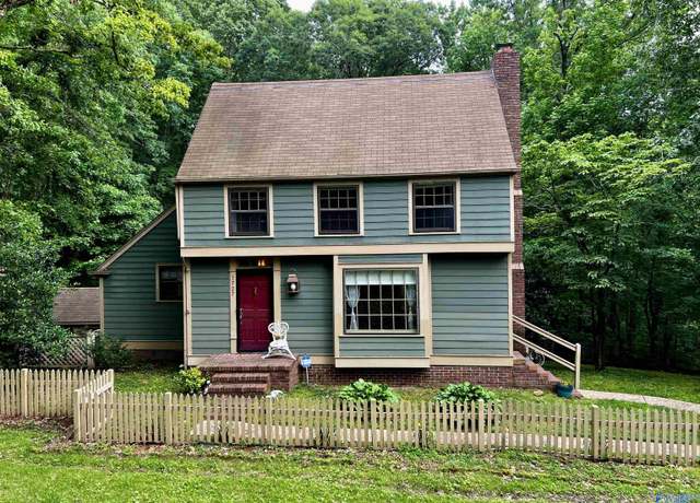 Property at 1727 SW Chestnut Mountain Rd, Decatur, AL 35603, 3 beds, 2 baths