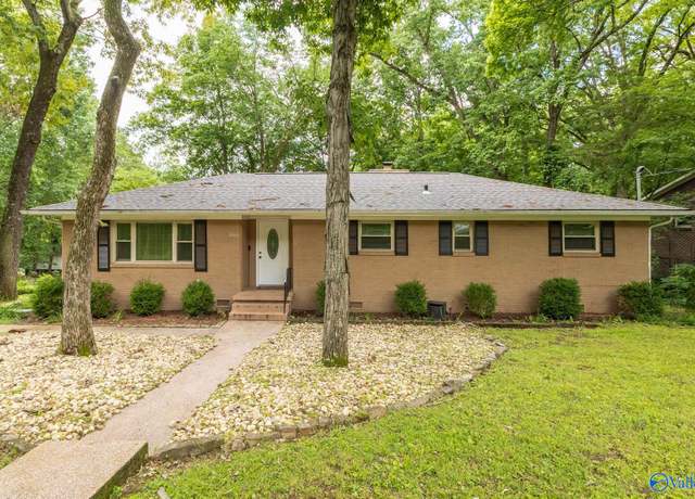Property at 2510 Scenic Dr, Huntsville, AL 35801, 4 beds, 3 baths