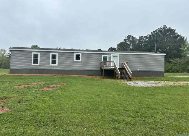 Property at 452 Jarrett Rd, Hartselle, AL 35640, 3 beds, 2 baths