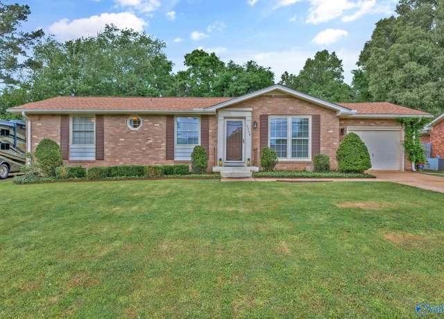 Property at 7708 Charlotte Dr, Huntsville, AL 35802, 3 beds, 1.5 baths