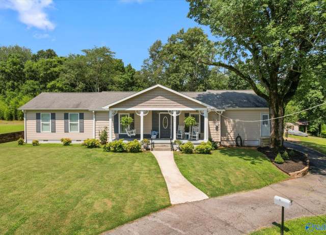 Property at 963 Rube Robinson Rd, Huntsville, AL 35811, 3 beds, 2 baths
