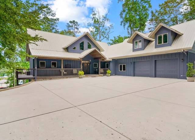 Property at 375 Adelines Way, Scottsboro, AL 35769, 4 beds, 4.5 baths