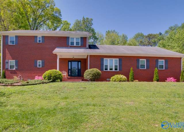 Property at 218 Nale Dr, Madison, AL 35758, 5 beds, 4 baths