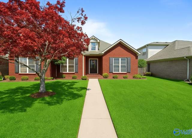Property at 2216 Yorkshire SE, Decatur, AL 35601, 3 beds, 2 baths